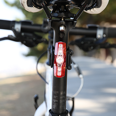 Cateye VIZ150 Taillight Red - Image 3